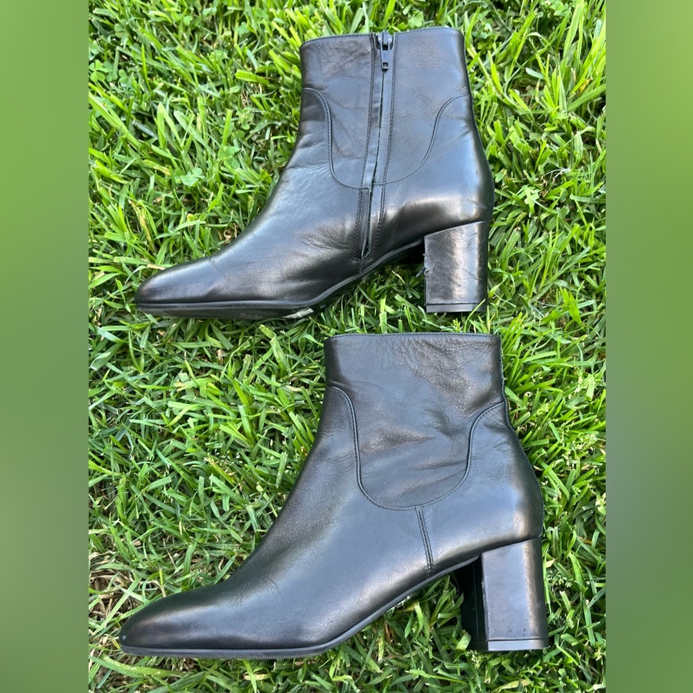Italian designer calfskin •heeled ankle boots 41